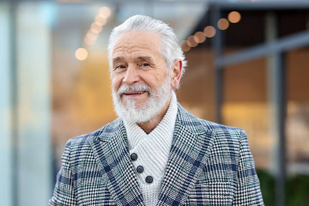 The Complete Guide to Choosing an Ultra-Low Density Grey Hair System